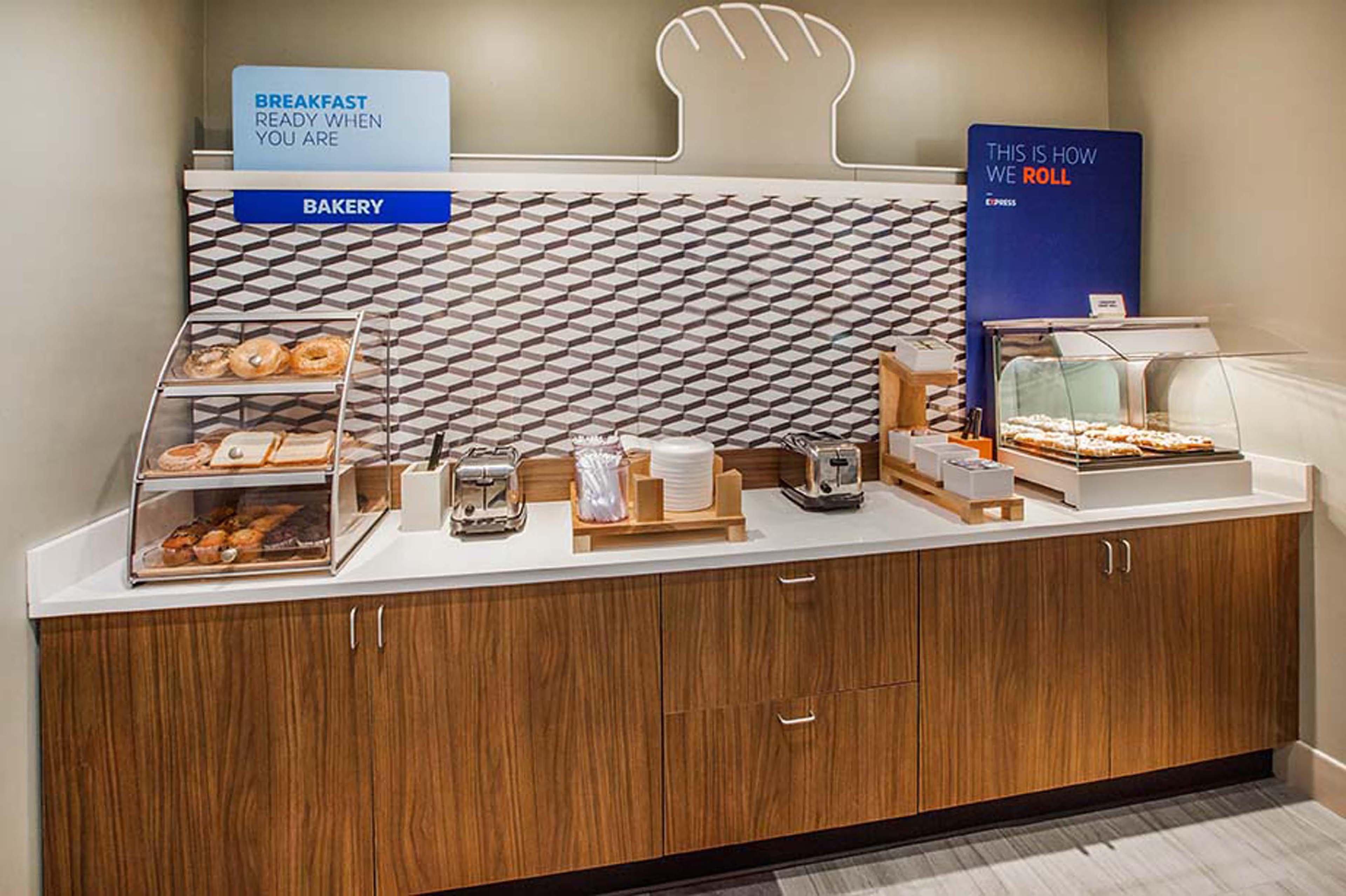 Hotel Express & West By Ihg Bozeman